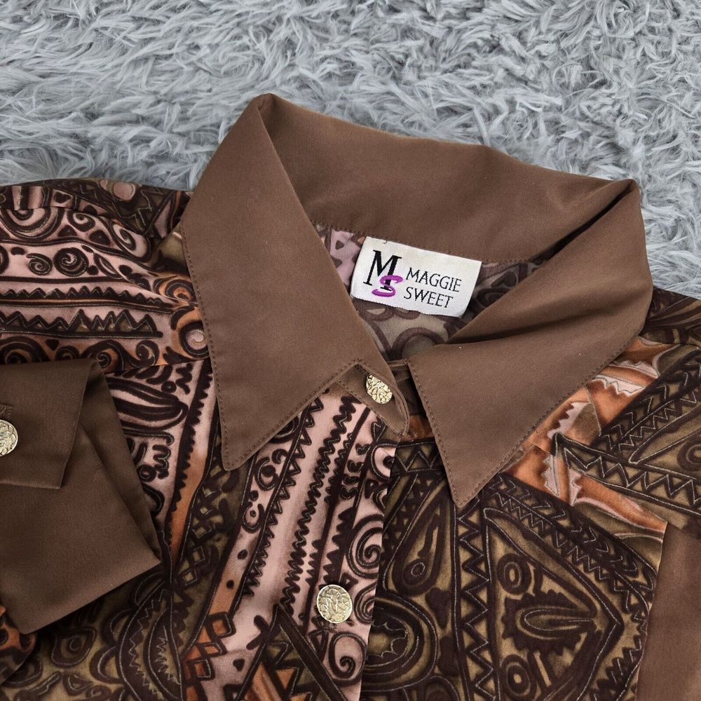 Maggieβ Sweet Monotone Swirl 5130 Womens 1X Brown Abstract L/S Button Up Shirt